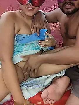 PUNJABICOUPLE09