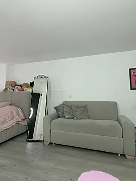 Cloee_Rainbow1 - Show your delicious Pussy Cloee 👀🥵💦