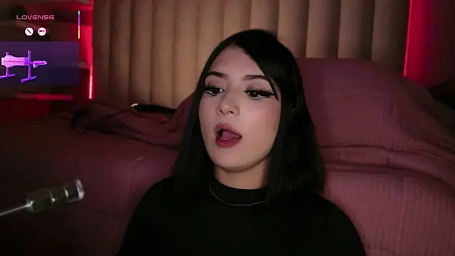 Megan_mooree_ - MACHINE X1MIN + SALIVA TITS💦