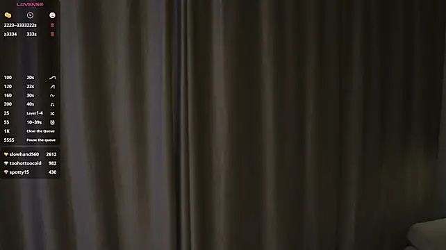 ShirleyParker - make my ass red in doggy :)