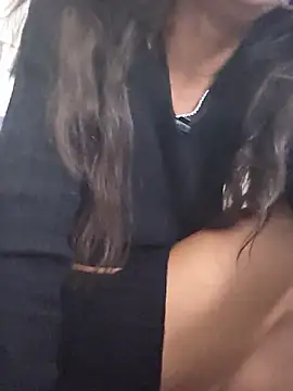 EmySkinny85 - MASTURBAMI....SENZA SPOGLIARMI...💦💥