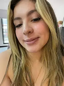 Cloee_Rainbow1 - Show your delicious Pussy Cloee 👀🥵💦