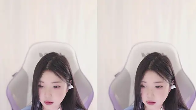 Kitty_baby77 - 完成任务 内裤含嘴里M腿5分钟 最后一个完成的控制黑牛5分钟