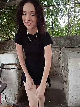 Sweet_outdoor_charm - Out of dress 👗🚫