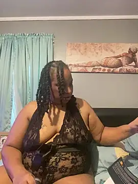 Black_Pearl70 - 💎 Oil on my boobs & show it for 2 mins