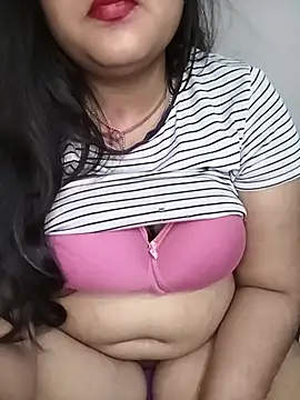 Sonakshi_sinha777 - Boobs show