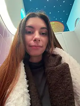 AmelieCrystal - lets lower my panties a lil bit >_<