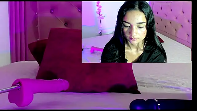 BabyGirlCora - First day to reach me orgasm ♡