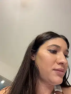 IrisBlues - SitInDoggy+25Spanks+:gift: