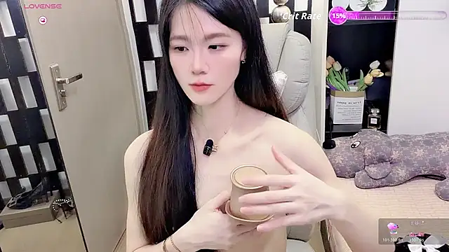 Yueyue-MM - 脱掉内裤M腿小粉插入3分钟，哥哥们震死我！