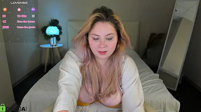 WetLuna1 - tease dick with mouth