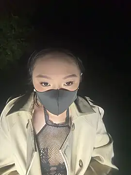 YaYa-168 - 新号开播，收藏到五万，公开私秀。。。