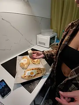 MarthaBrown - Fingers in pussy