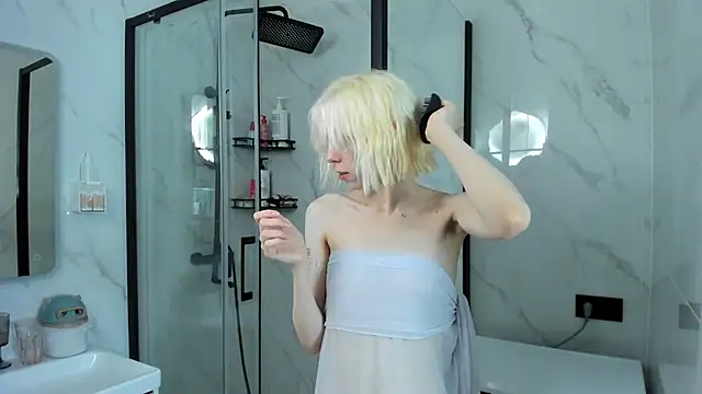 Its_soyummy - thread sheet between my thighs and move