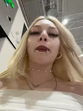 AngelinaTous - Finger sucking +nipple pinching 😉