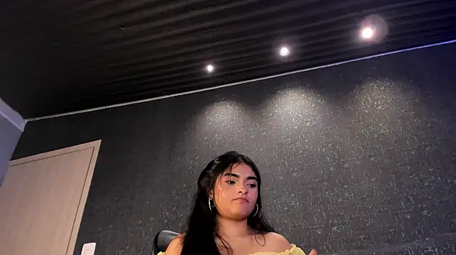 GiselOrtiz - Lush in mouth + finger in pussy 🤤😈