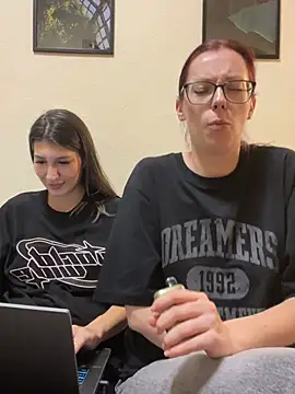 RussianGirls_ - SHOW YOUR TITS WHILE NO ONE SEES