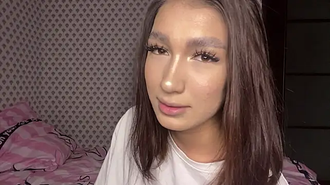 ALittleSurprise - flash pussy