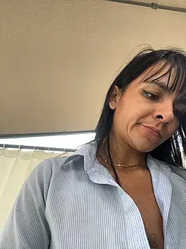 LuxeBrunetteXXX - FINGERING PUSSY CLOSE UP AT CLEAN WORK