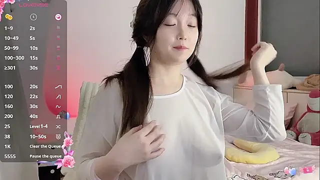_flipped_ - show boobs露胸