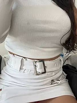DulceMya - DESNUDAR A LA CUMPLEAÑERA