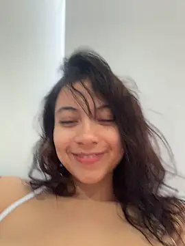 NefertitiXO - Fingers fuck my pussy