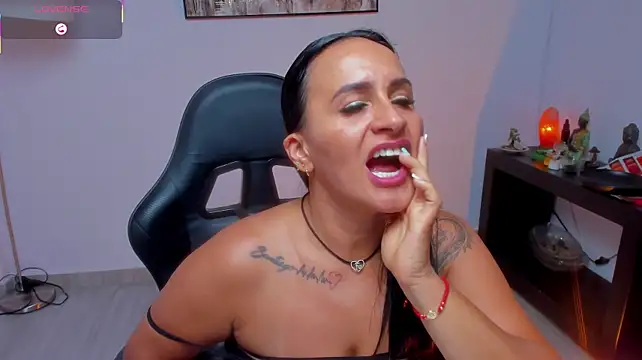 Sara_Charmy - SHOW BOOBS
