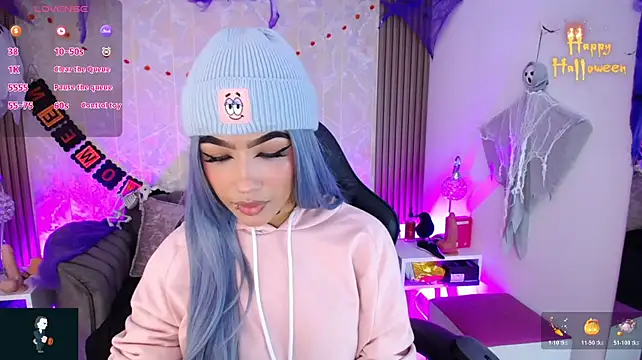Raven_Wood - Hi rave, show feet 💕