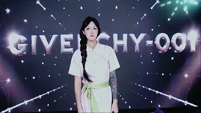 GIVENCHY-001 - 小菲第2轮