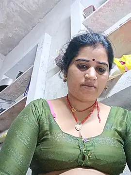 Hot_kamla