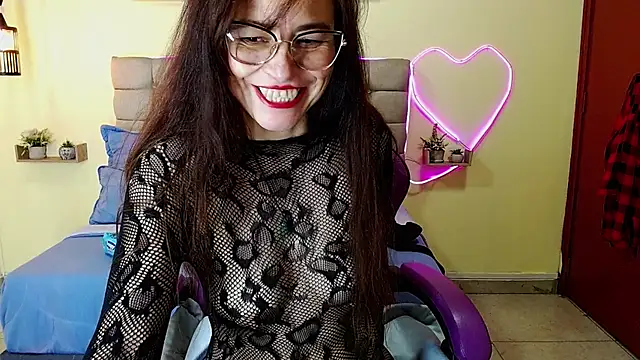 _naomi_s - control lush x 5 min