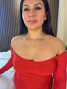 Sofia_Convers - set my pussy and clit on fire 🔥