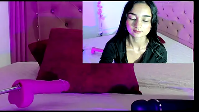 BabyGirlCora - First day to reach me orgasm ♡