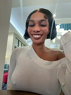 ___Nessa - Walk&squirt naked in public SHOW