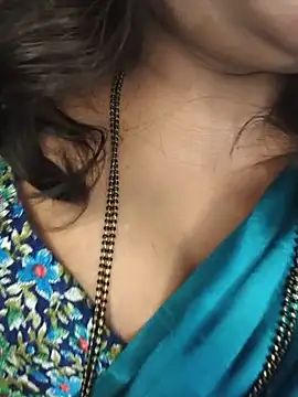 Ur_love_kannada1 - Boobs show
