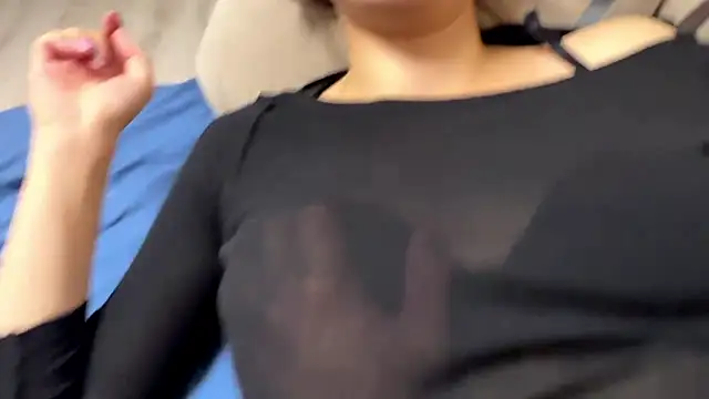 DuoSilk - Take off her top for 15 minutes