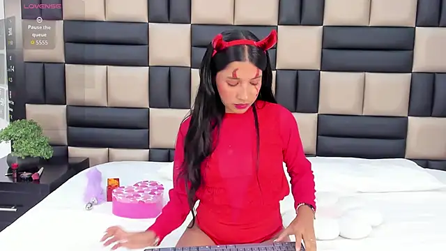 RebeccaWalton - Provocation of your devil 😈