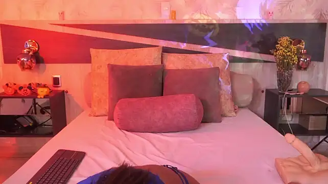 Natalia_Cruzz - plug in mi ass