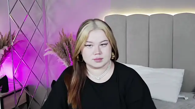 EvaBlunnsh_ - MAKE ME HAPPY