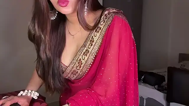 Dikshaindin - show boobs