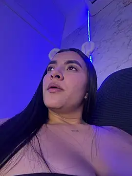 Tesabbi_ - Spread your pussy.