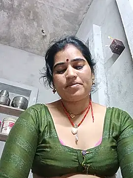 Hot_kamla