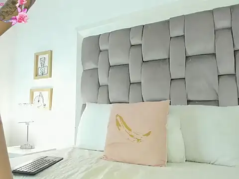 Millie_byers_ - Sexy Dance
