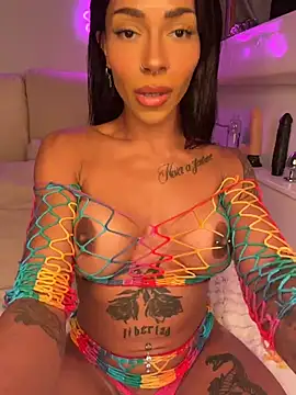 NaomiSavage - finger hard + cream & tongue out 👉👅