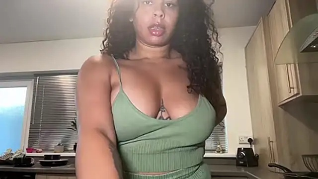 AriesBaddiee_ - sexy dance strip tease