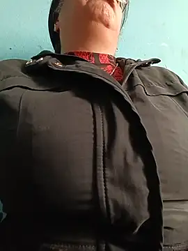 __valentina18 - Oil on my big tits ticket