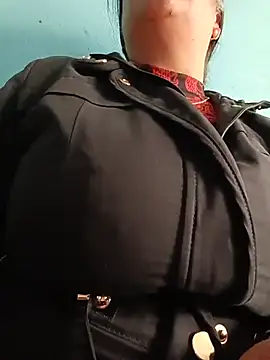 __valentina18 - Oil on my big tits ticket