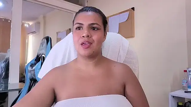 Gabriela_Brown - Fingering pussy