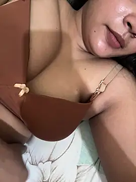 Heena-khan-12 - Boobs show and face show