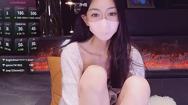 Anan-077 - M腿揉胸